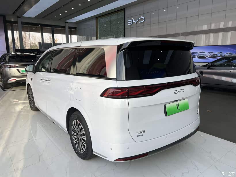 比亞迪夏測評:家用商務(wù)兩相宜的 MPV 新勢力